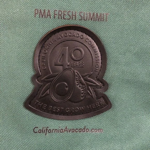 California Avocado PMA Fresh Summit 5 Compartment Messenger Bag - Picture 5 of 6